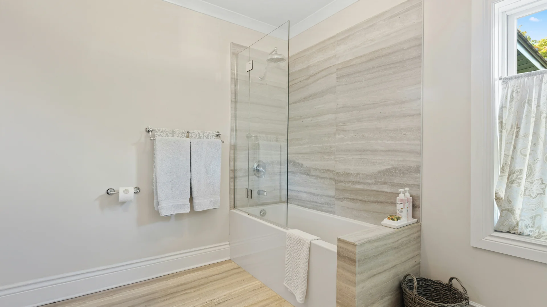 Mamparas de vidrio para ducha y bañera